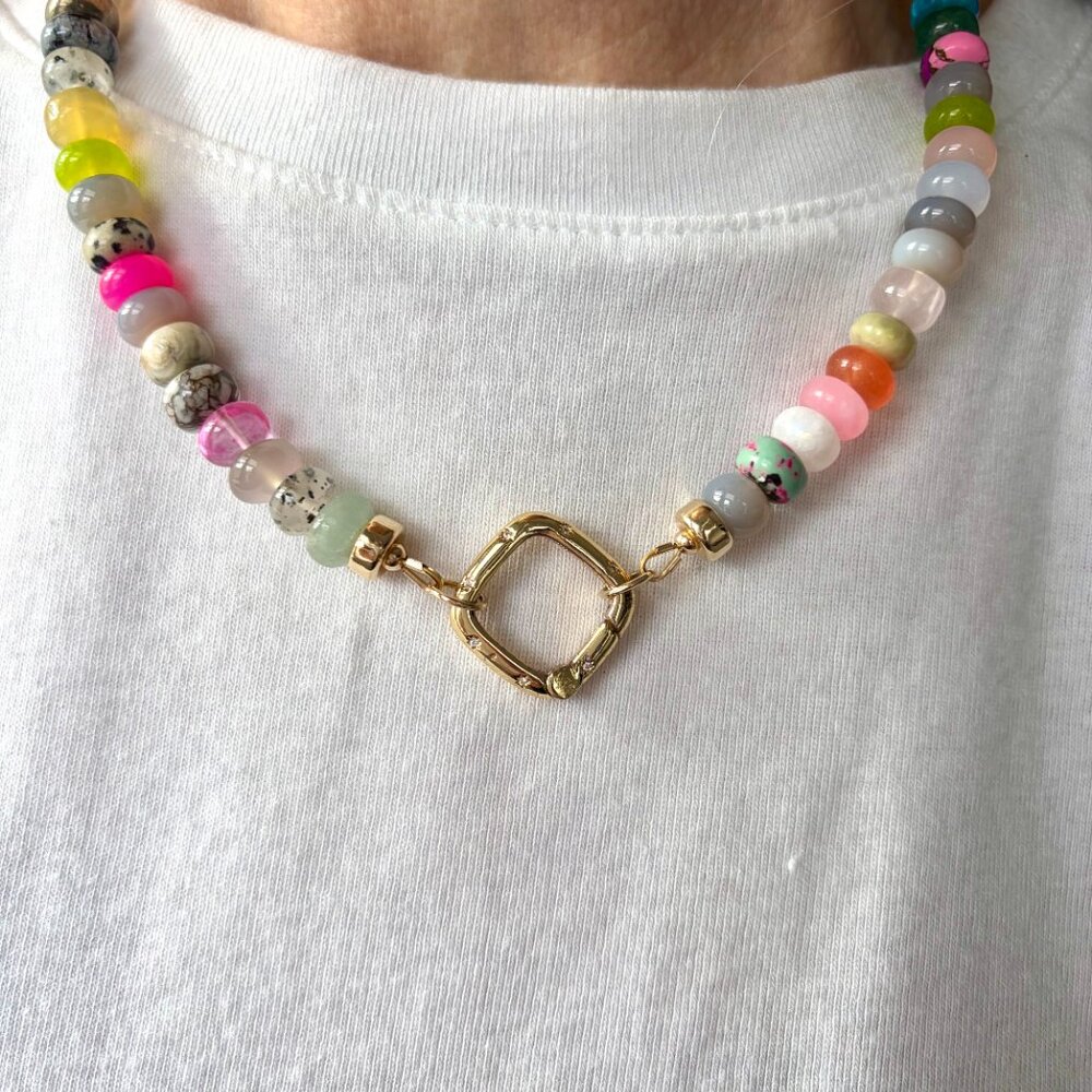 Lynn Rachel Rose beaded necklace with 14 K solid gold jump rings/end caps. - Picture 8 of 8